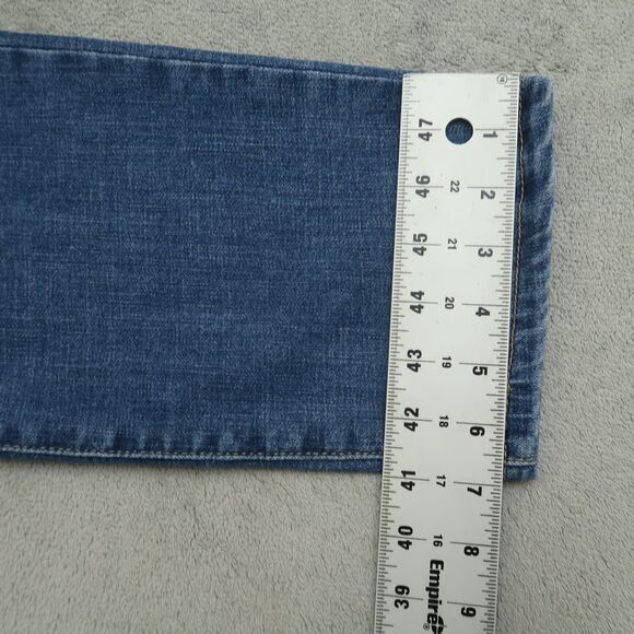 Levi's Jeans Women's Size 31 Blue Mid-Rise Boyfriend Denim 27" Inseam Distressed - Picture 6 of 16